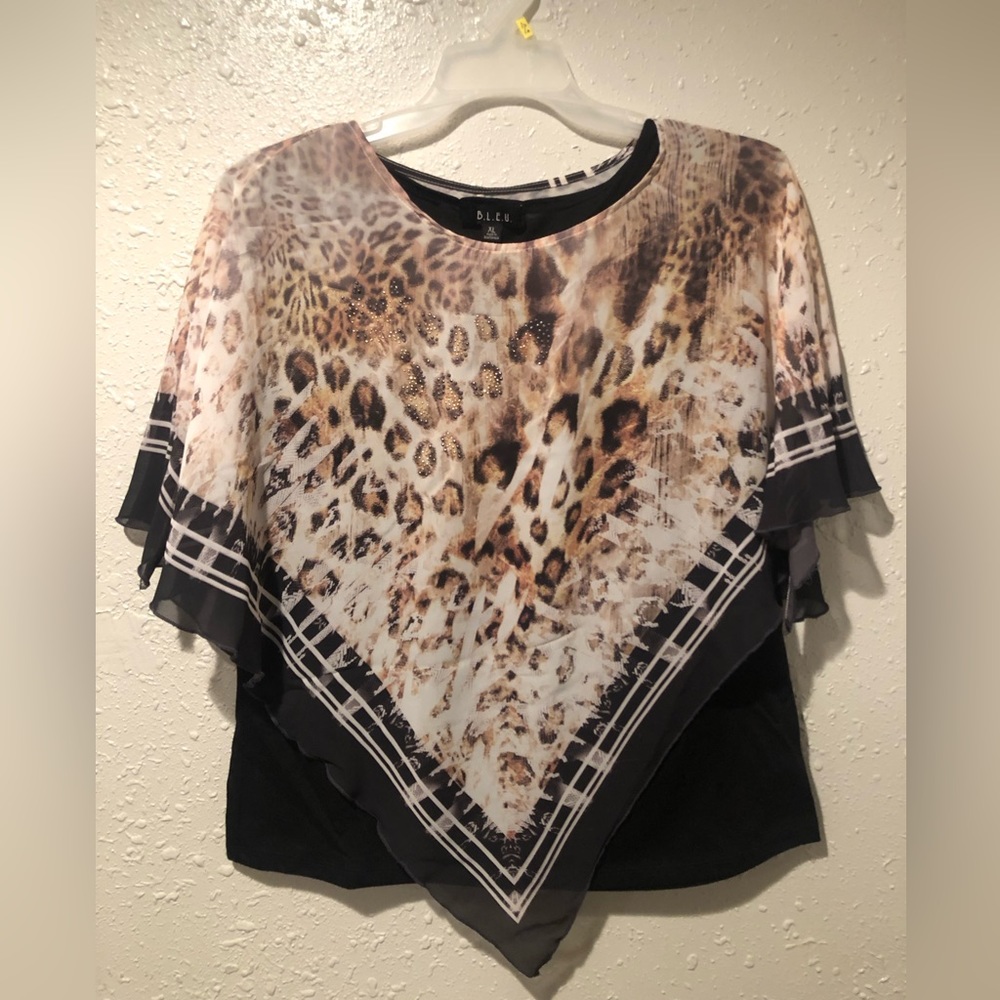 B.L.E.U sz XL sleeveless top with leopard tunic attached